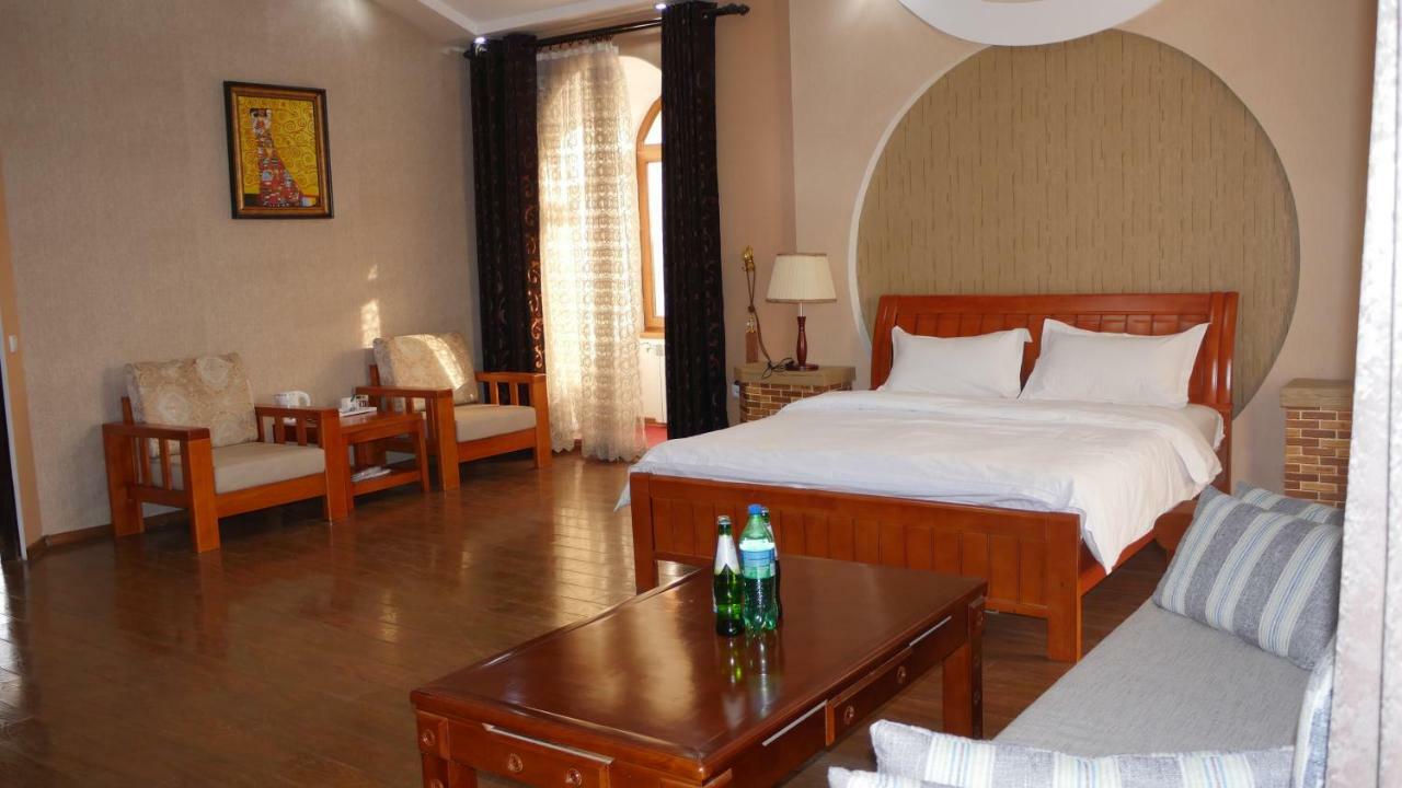 Dior Hotel Tajikistan Dusjanbe Eksteriør billede